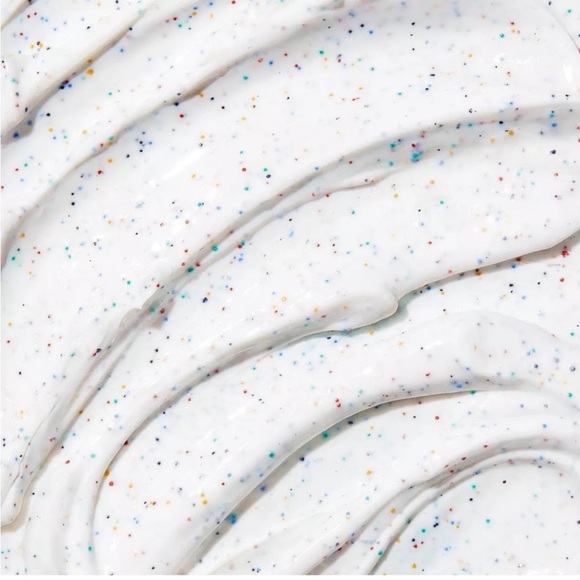 ๐Cake My Day Hydrating Mask - 0.35 oz ๐ - Picture 4 of 7